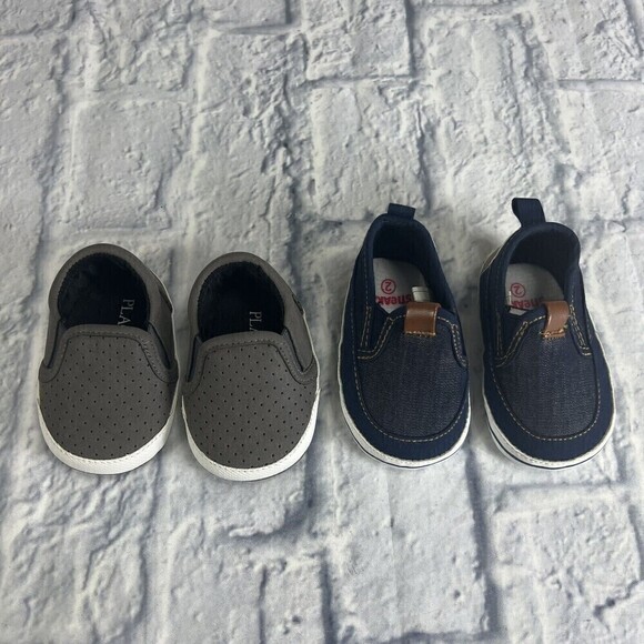BABY SHOES, two pairs, size 0 to 3 months and size 2 - Picture 1 of 6